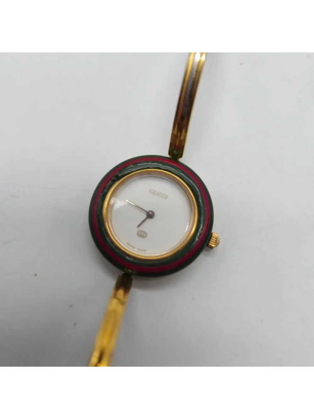 Gucci Womens 1100L Vintage Bangle Watch Gold-Tone Green/Red Enamel